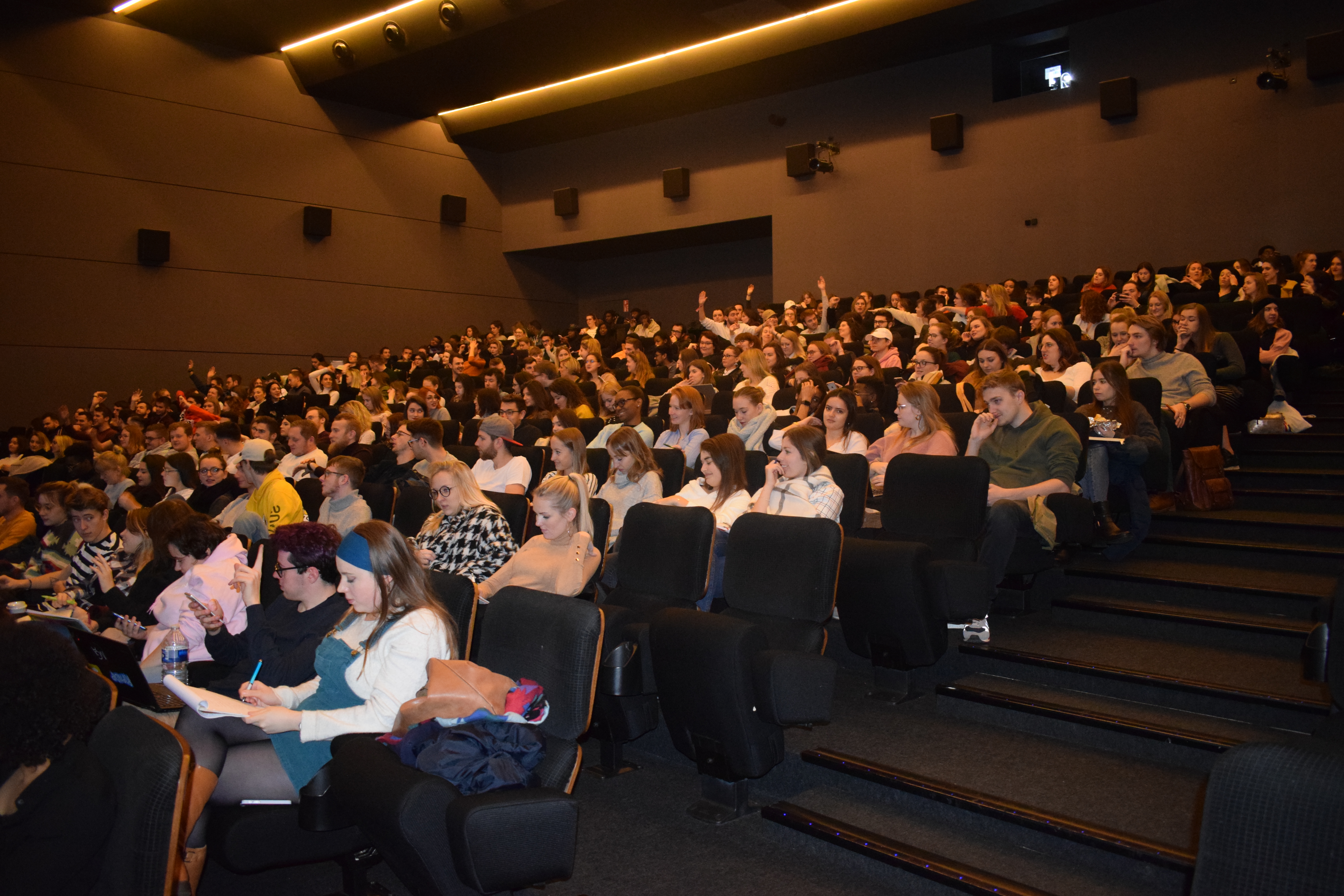 Des professionnels de renom au programme des MASTERCLASS Esupcom' Lille